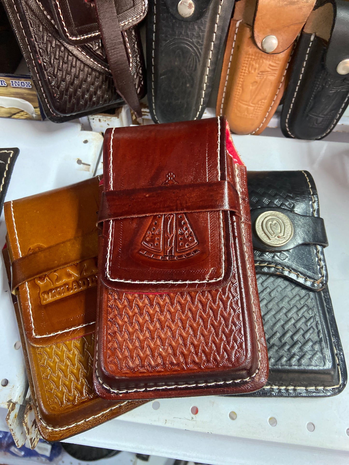 Capas para celular em couro