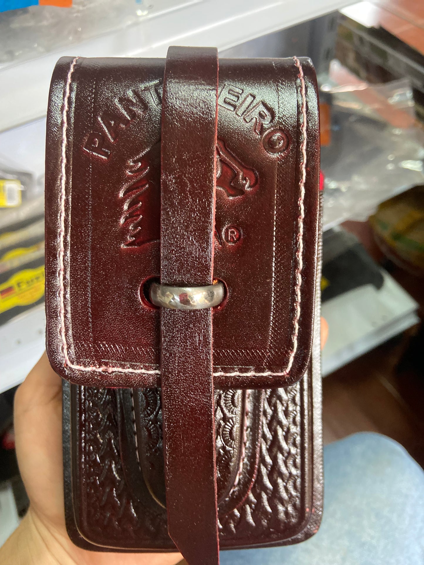 Capas para celular em couro