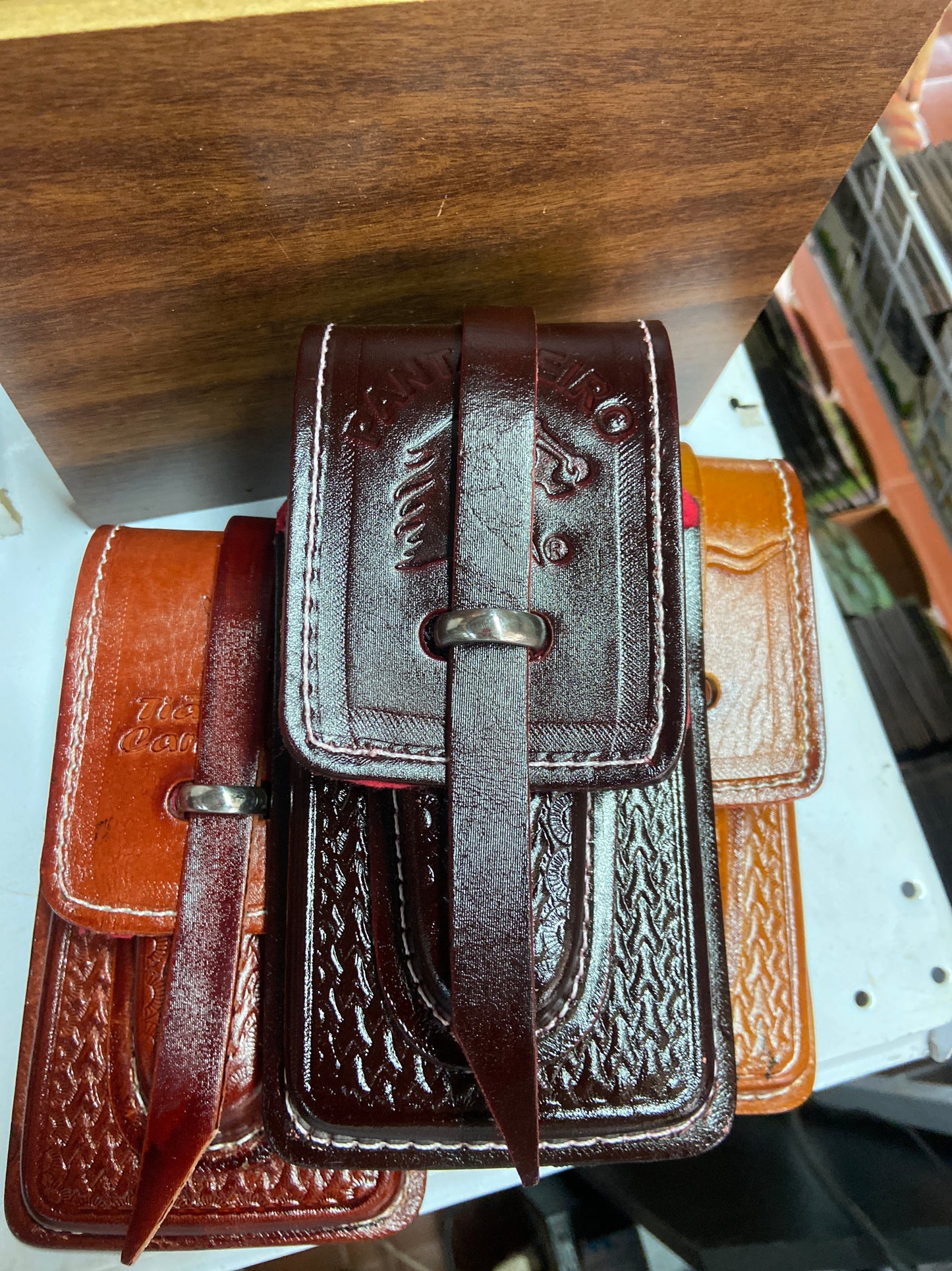 Capas para celular em couro