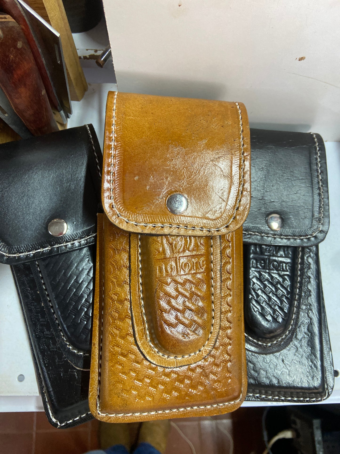 Capas para celular em couro