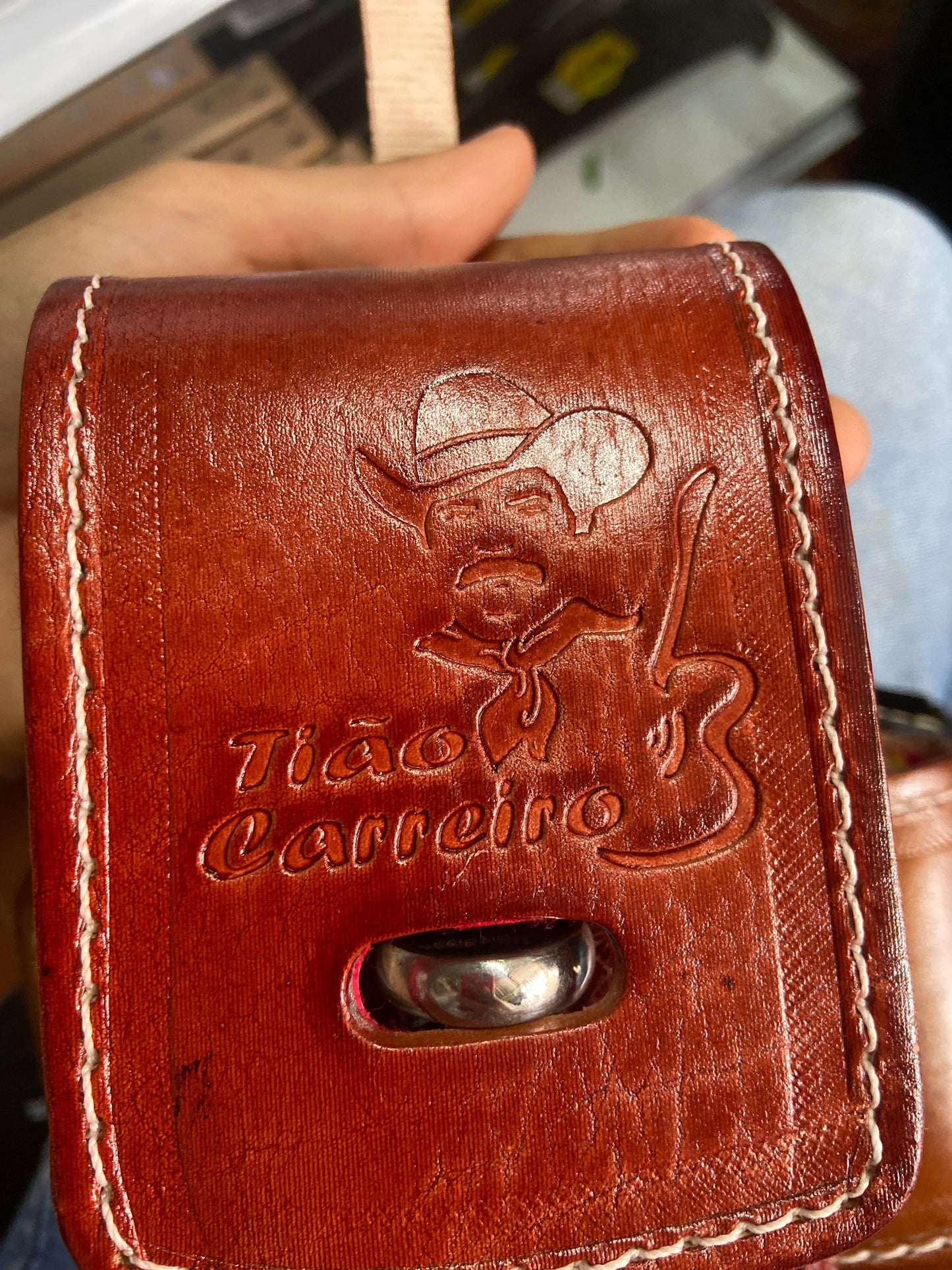 Capas para celular em couro